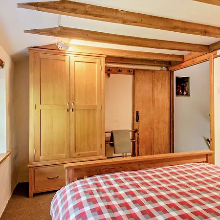 2 Bed In 92087